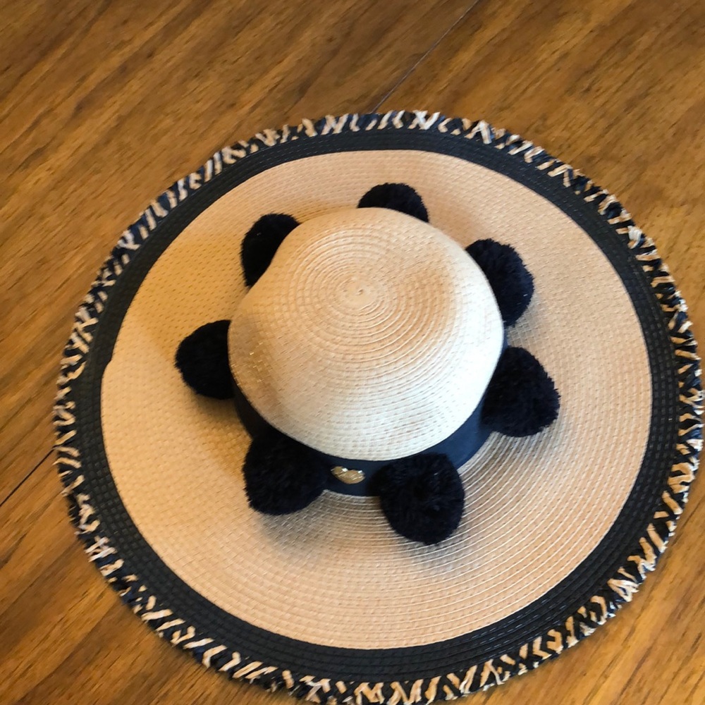 NEW Betsey Johnson summer hat